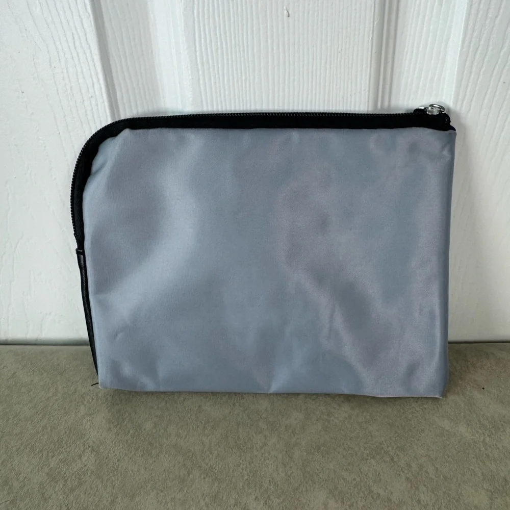 Tumi for Delta Travel Zipper Pouch Gray Toiletries Small